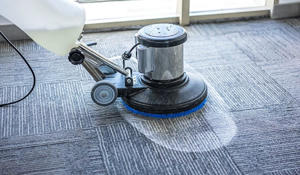 Carpet shampooing machine at home